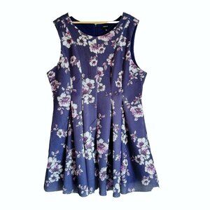 Torrid Purple Pleated Floral Fit & Flare Dress Sz 24 A-Line Sleeveless Skater